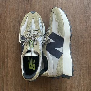 New Balance 327 Sneaker in “Olive”